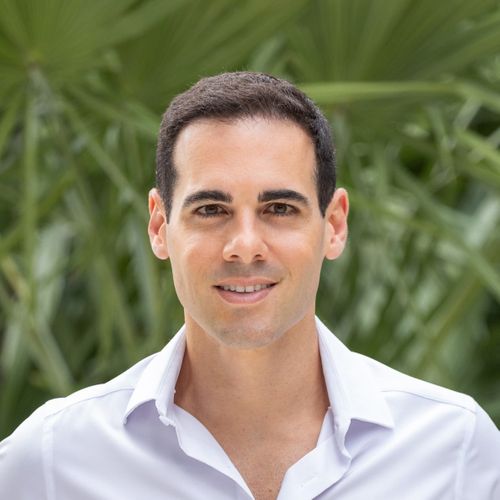 Speaker profile image for Roberto Racy