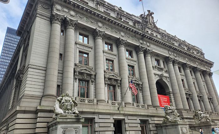 Manhattan's Landmark US Custom House Getting Greener-Material Repairs