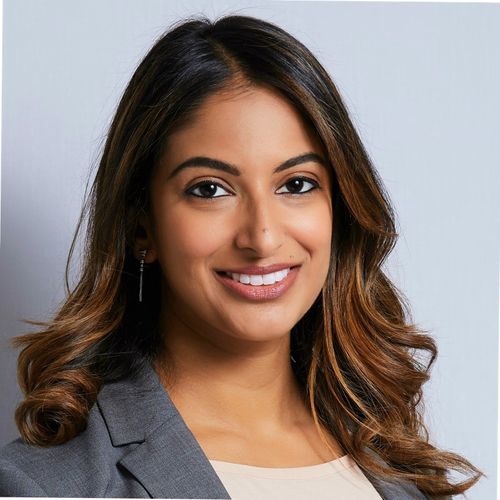 Caaminee Pandit Vecchio