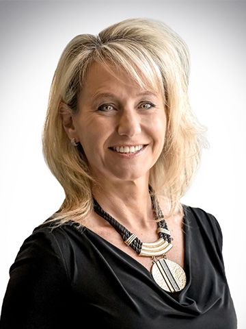 Christine Mizioch - AI Engineers, Inc.