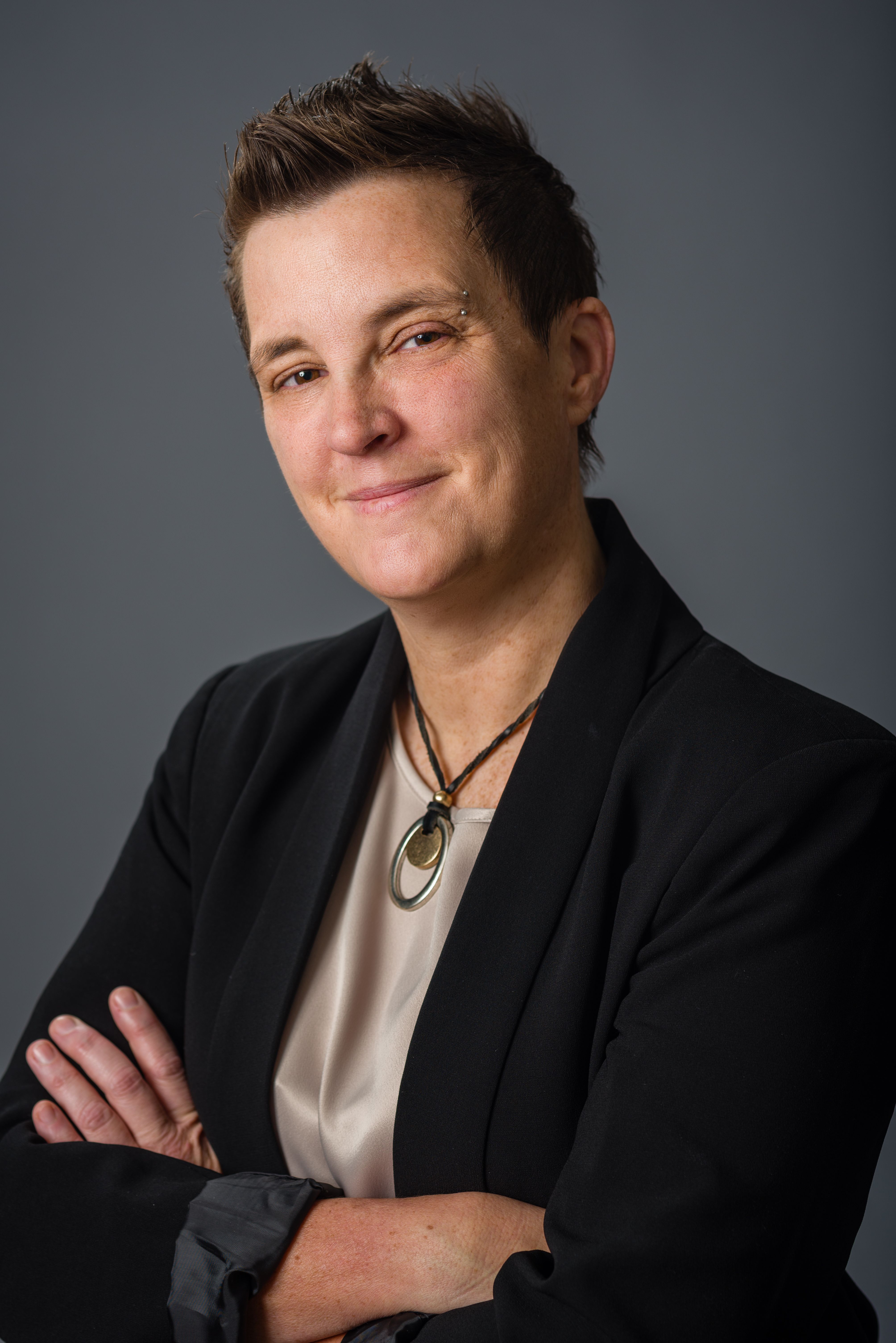 Linda F Martin