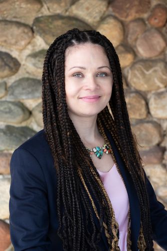 Susana Maksuta Rezai - Century 21