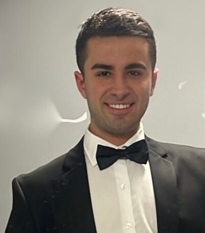 Arshia Kamalzadeh  - Renova Build 