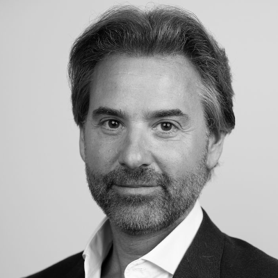 Speaker profile image for Izzet Bensusan