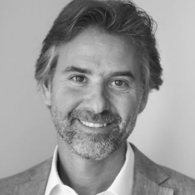 Speaker profile image for Izzet Bensusan