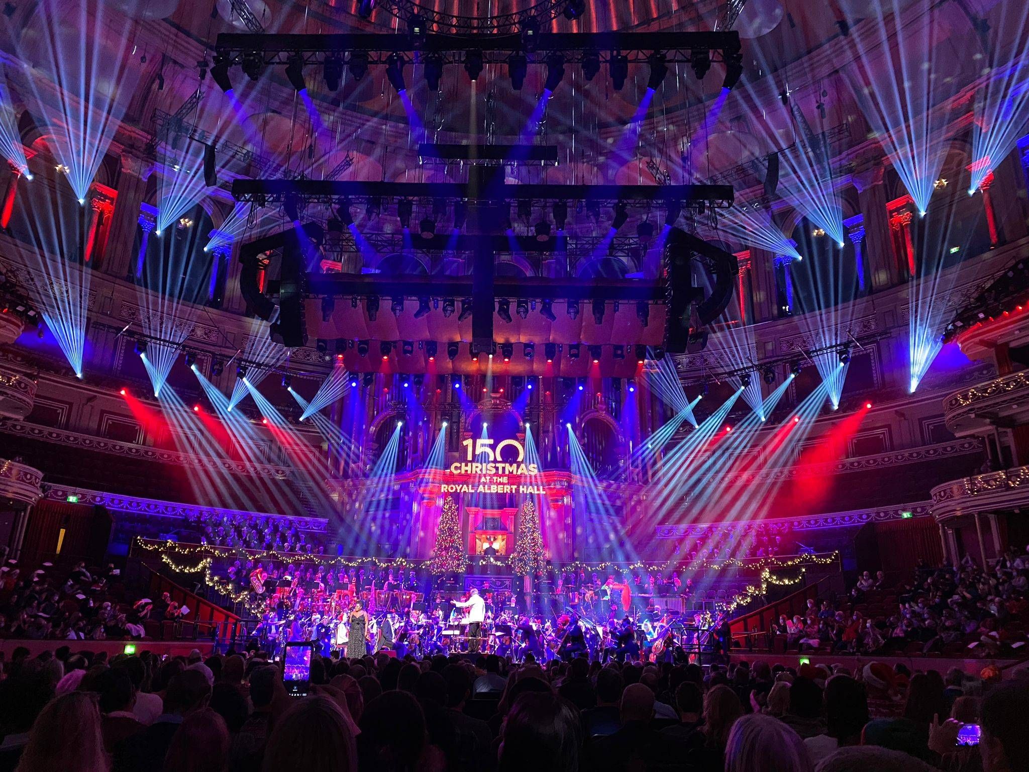 MDG ATMe HAZE GENERATORS TRANSFORM THE EXPERIENCE IN LONDON’S ROYAL ALBERT HALL