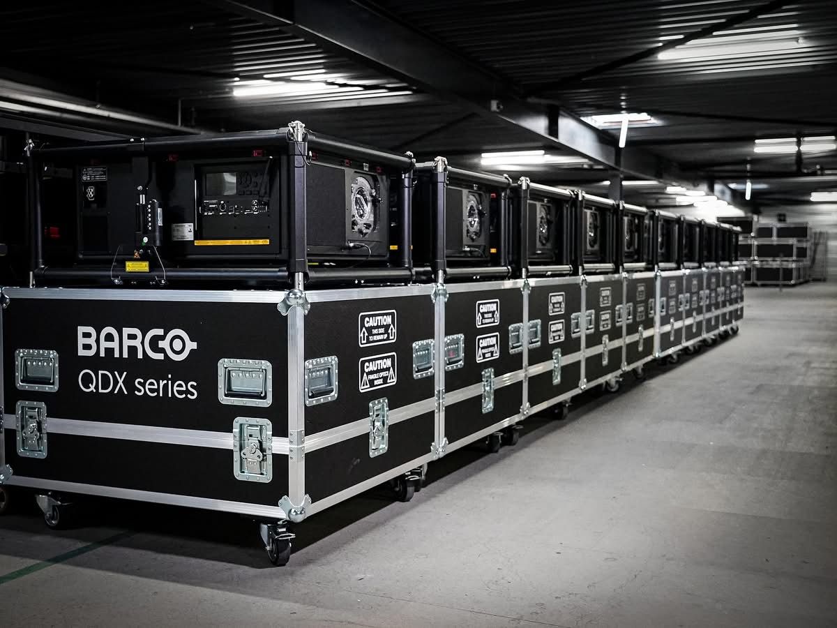AED Display expands rental portfolio with 32 Barco QDX projectors
