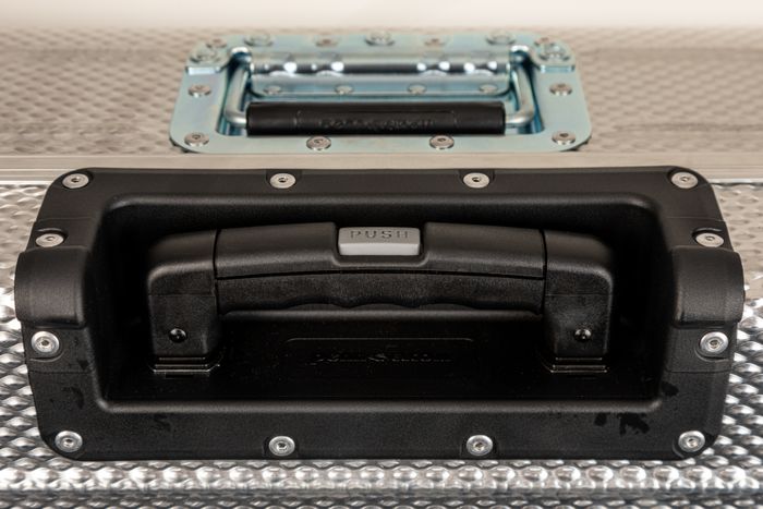 Yamaha DM7C flight case