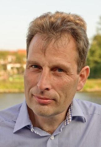 Dr Thomas Ostermann
