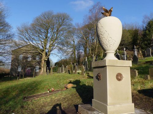 Wainsgate Urn, Hebden Bridge