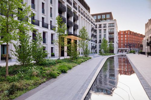 Chelsea Barracks, Bourne Walk & Whistler Square Water Features, London