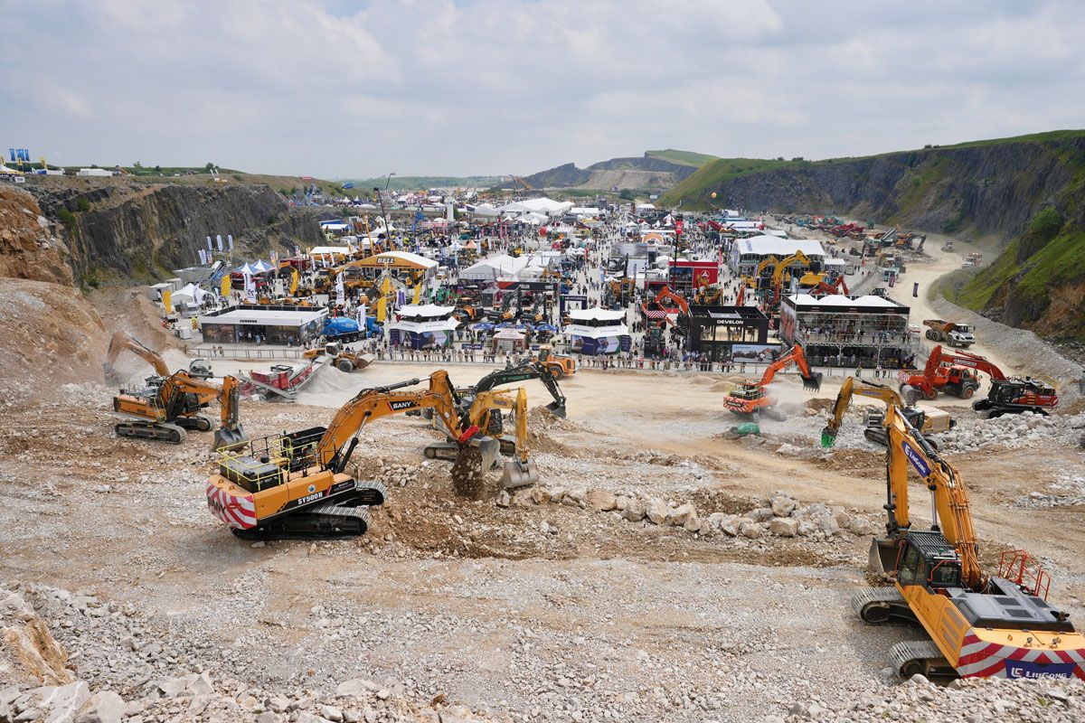 Showground view from the quarry face demo area