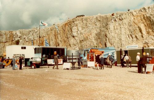 1983