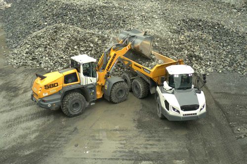 Liebherr go large at Hillhead