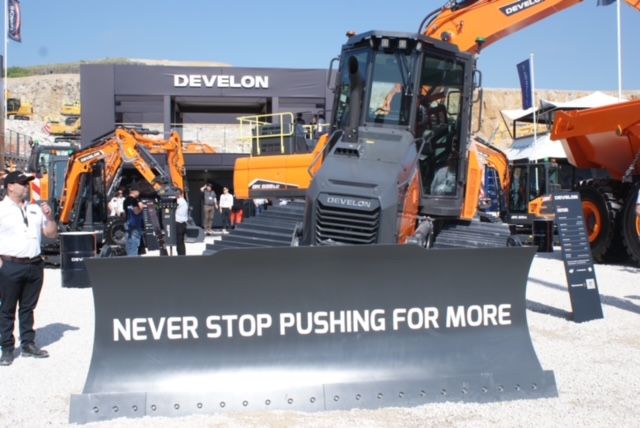 Develon dozer