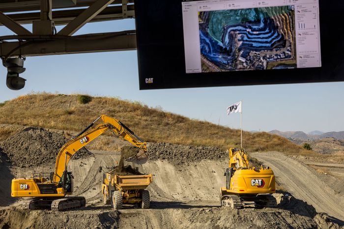 Finning line up latest Caterpillar technology for Hillhead