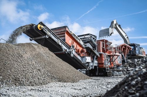 SBM REMAX 450 hybrid diesel-electric mobile impact crusher