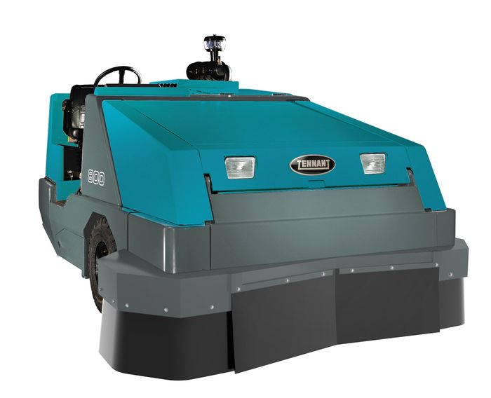 Tennant 800 Industrial Ride-on Sweeper