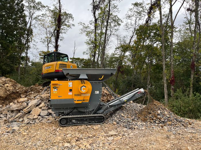 RubbleCrusher RC150T Tracked Jaw Crusher