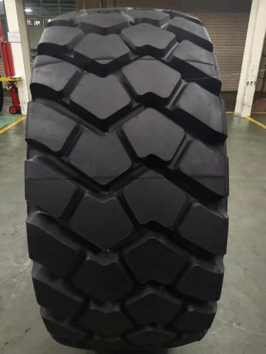 Tyre GCB5  E3  L3  E4