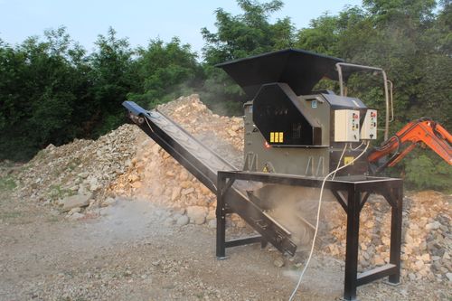 Electric jaw crusher