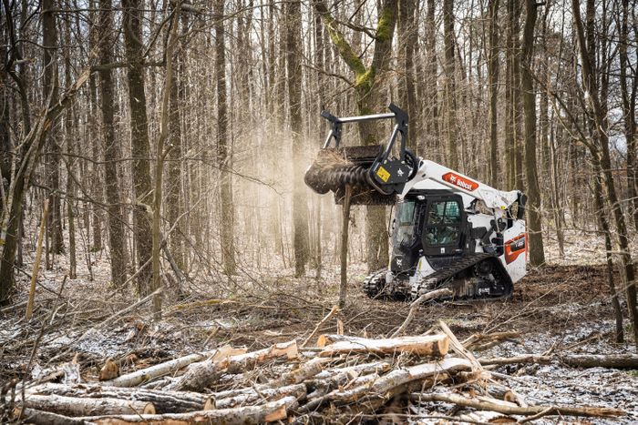 Compact Track Loaders - L86