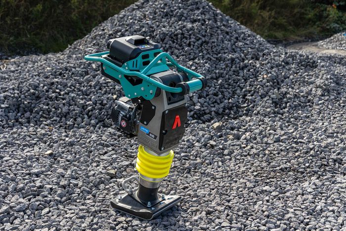 Electric-drive compaction equipment at Hillhead