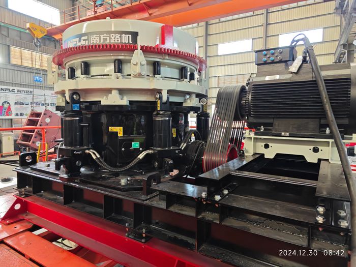 NFLG HC1100X Multi-cylinder Cone Crusher