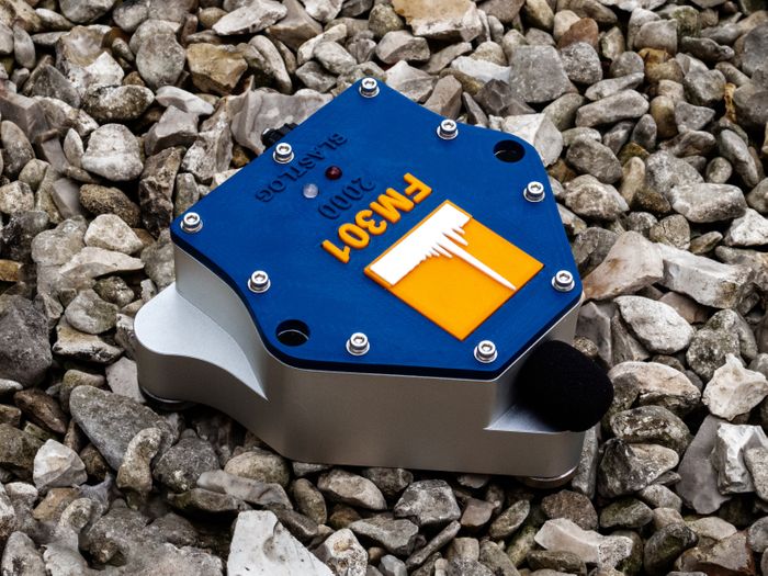 FM 301 Blasting Seismograph
