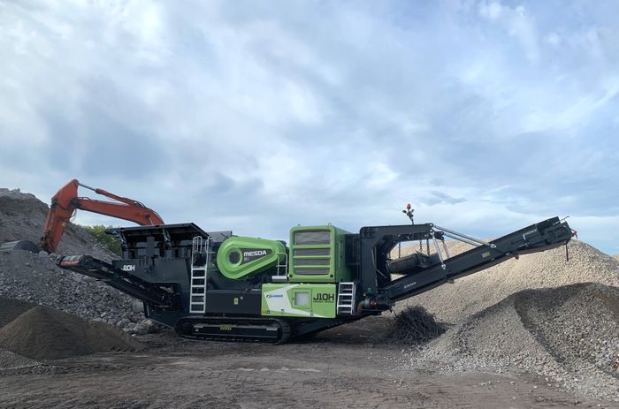 MOBILE JAW CRUSHER
