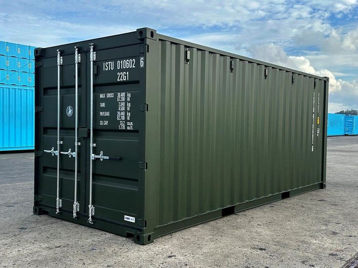 20 Foot Containers