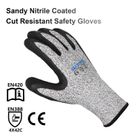 Protective glove against mechanical risks