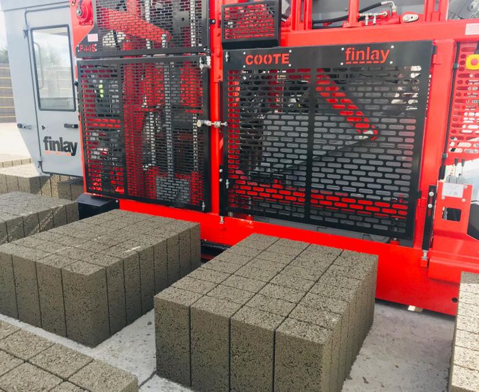 F44 Mobile Block Machine