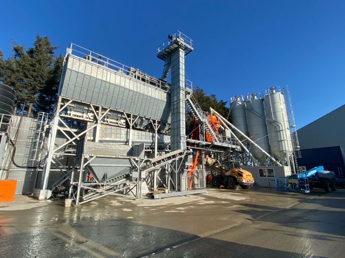 Concrete Batching Plants, Distribution & Transport Systems