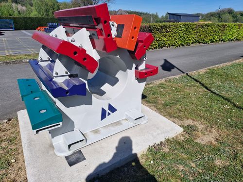 Wear parts for Impact crusher - recycling