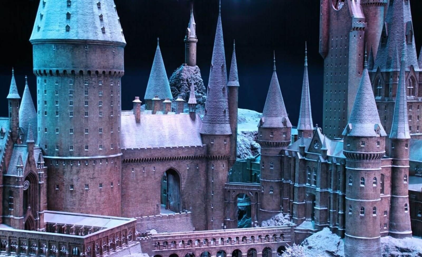 Picture of Hogwarts in the Snow 