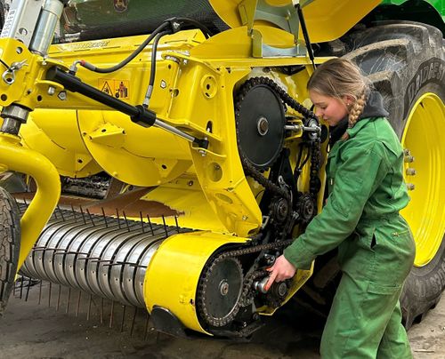 A Day in the Life of a John Deere Ag Tech Apprentice