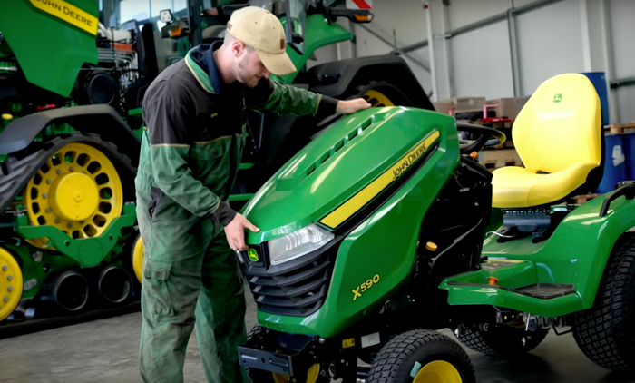 Video: John Deere Apprenticeships