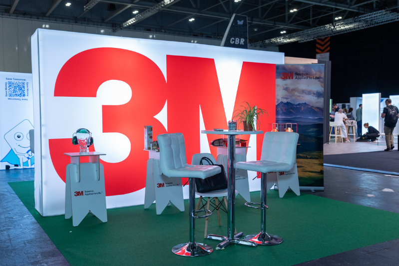 Enhanced Package - Show Floor at Reset-Connect London