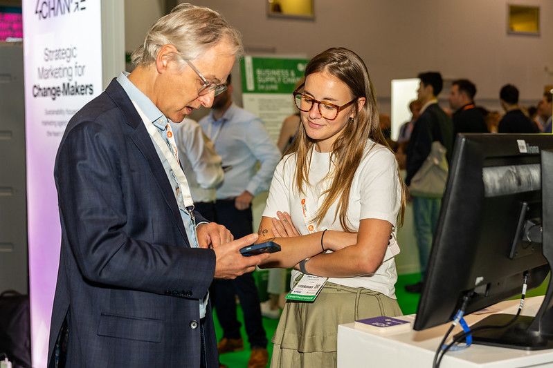 Visitor interaction at Reset Connect London