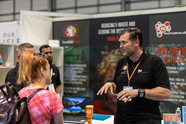 Show Floor Networking at Reset Connect London