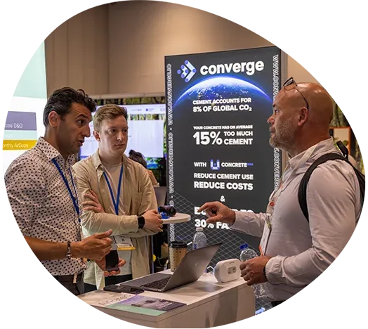 Exhibitors speaking with prospect at Reset Connect London 