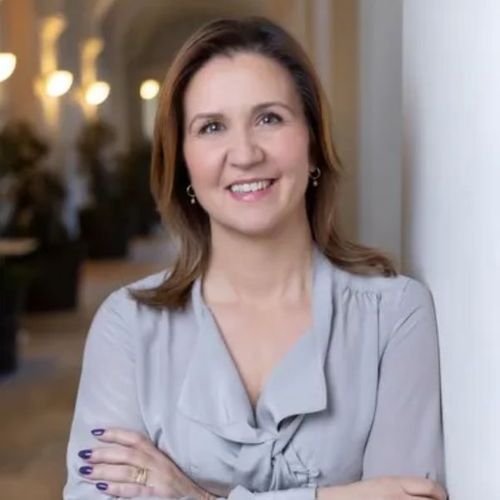 Louise Roper - Volans