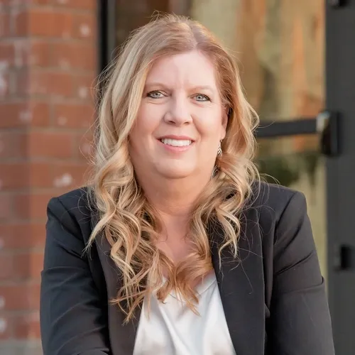 Speaker image for Lisa Schulteis