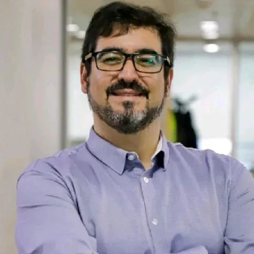 Speaker profile image for Andrés Pica-Téllez