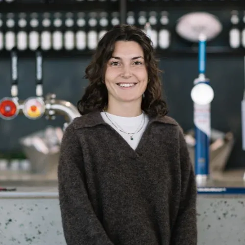 Speaker profile image for Izzy Ashman