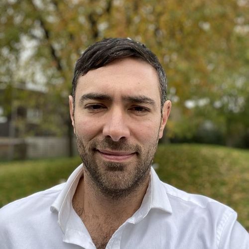 Speaker profile image for Leo Castellanos