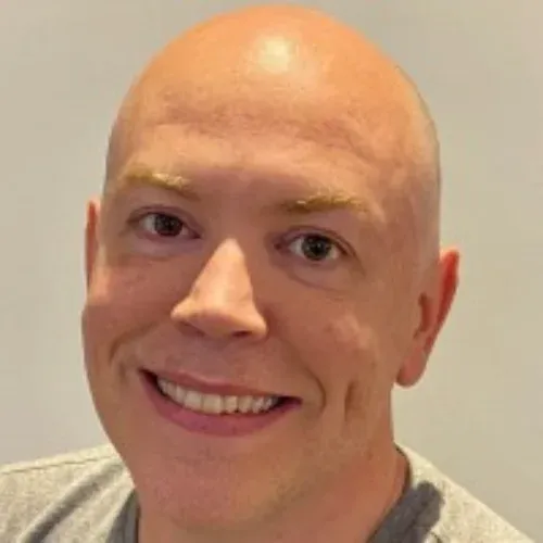 Speaker image for Simon Bones