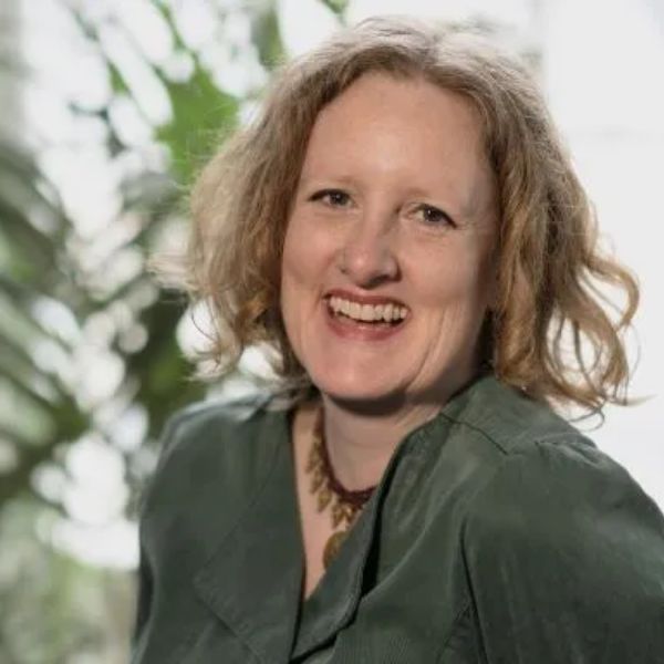 Speaker image for Susanna Petche