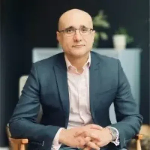 Speaker image for Nima Farighi